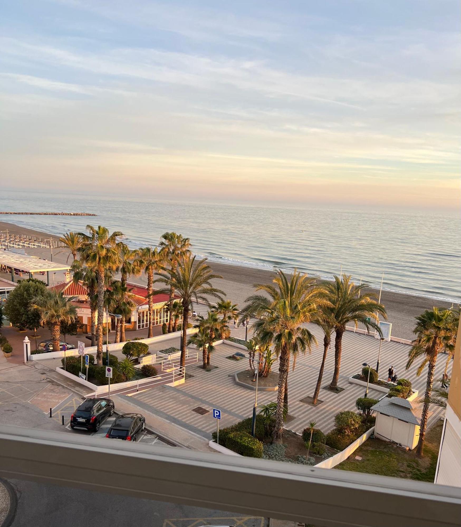 Estudio Mar En Calma, Primera Linea De Playa Con Vistas Al Mar Torrox Ngoại thất bức ảnh
